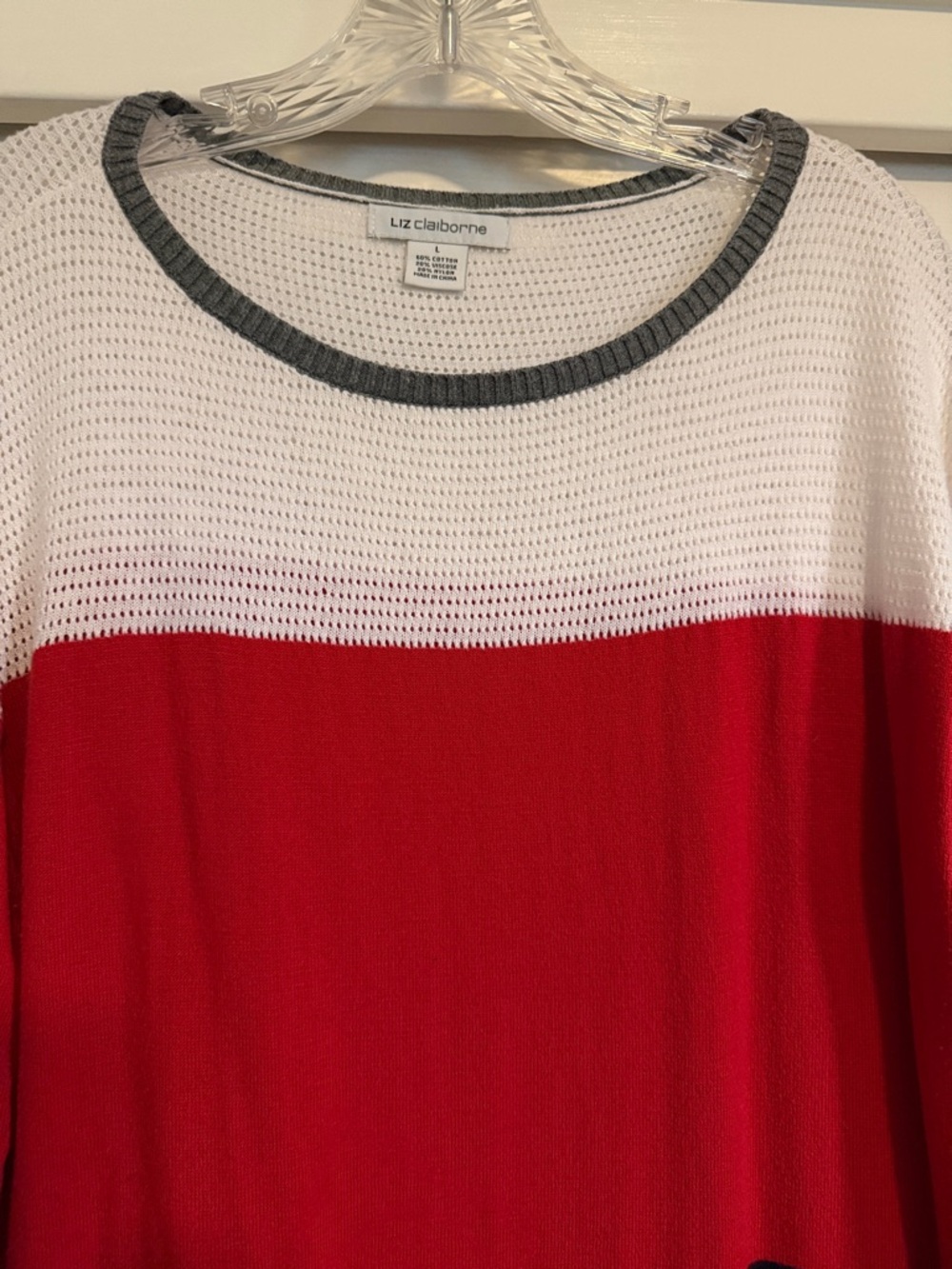 Liz Claiborne Thin Sweater Top - Picture 2 of 4
